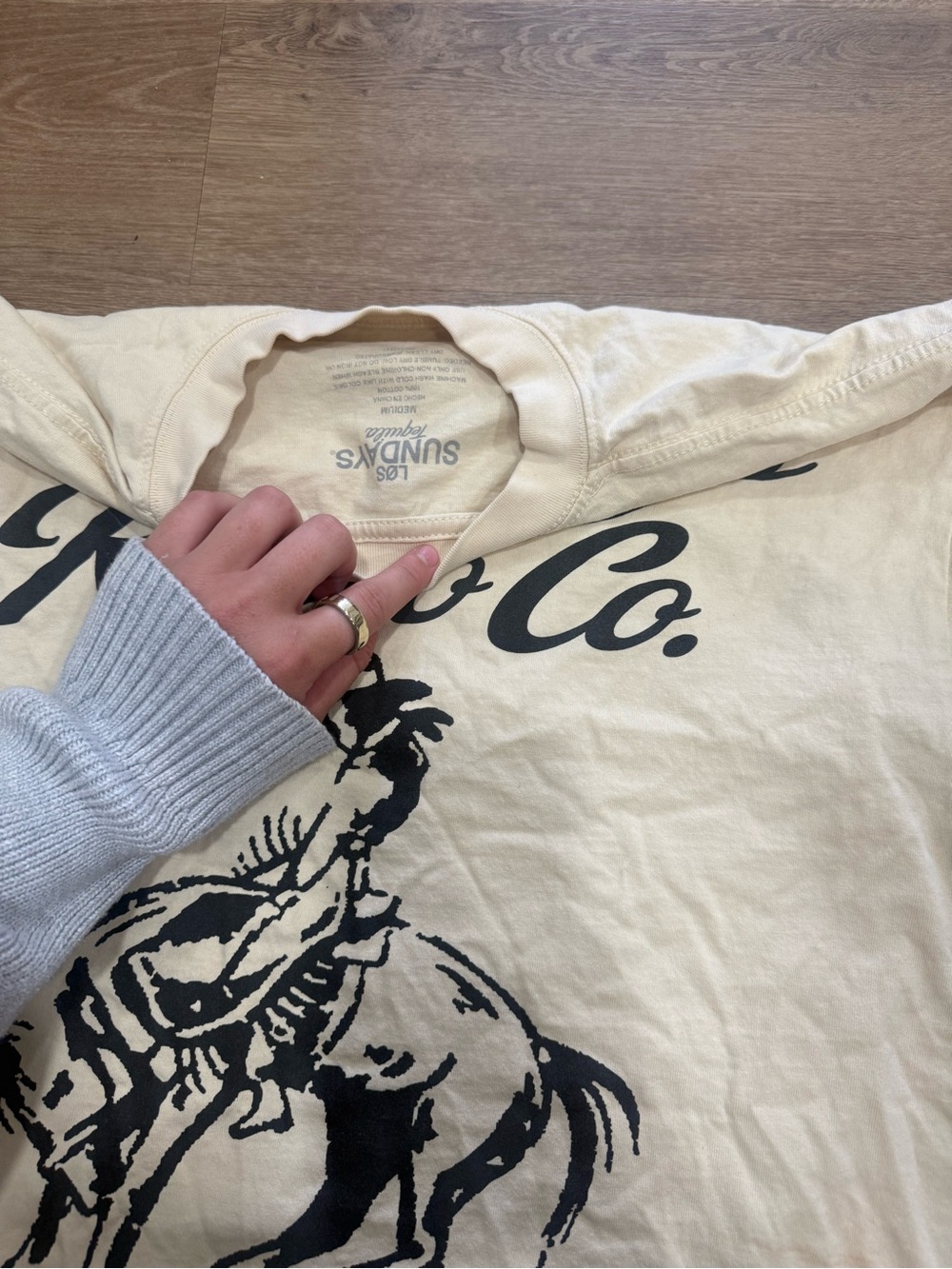 REVOLVE los sundays tequila tee M - Picture 5 of 6